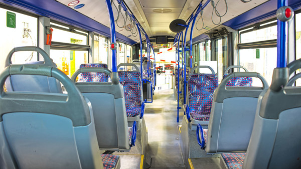 Das Innere eines Busses